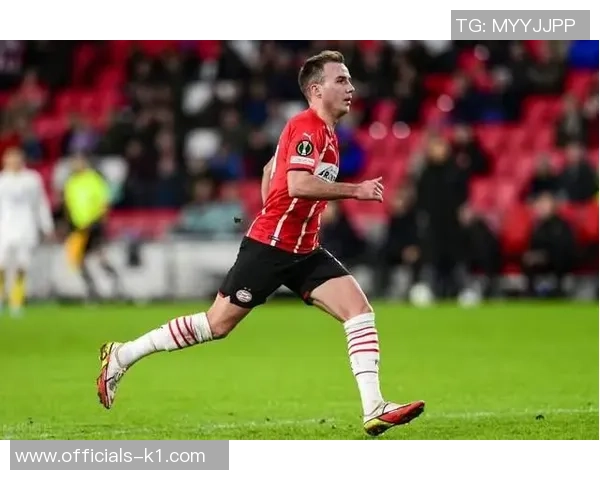 欧冠赛场上的格策：从天才少年到足球传奇的辉煌历程